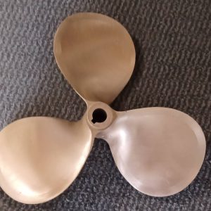 Bronzepropel 3BL 12 x 8 R Ø25 1/10