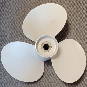 Aluminiums propel 3BL 16 x 17 L