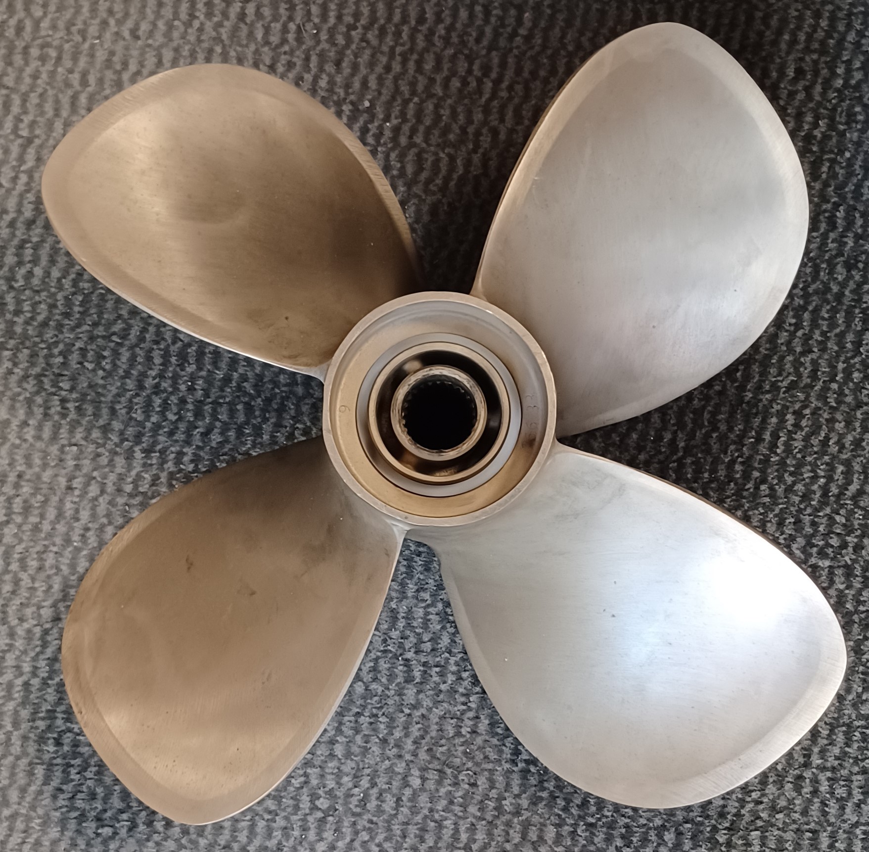 Duo prop bronze 4BL G6 R REAR